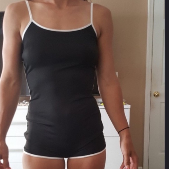 One piece sleeveless short bodycon romper NWOT - Picture 7 of 8